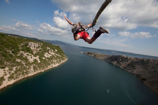 10.000 $ karşılığında Bungee Jumping yapar mısınız?