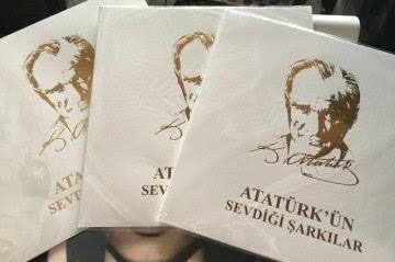 Atamızın sevdiği şarkı ve türkülerden hangisini severek dinlersiniz?