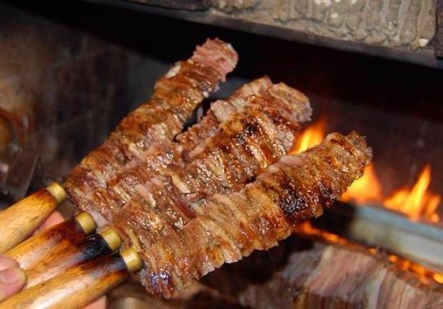 Cağ kebap sever misiniz?
