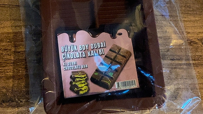 Dubai çikolatası kabı aldım. Neyli dubai çikolatası yapayım 🤔?