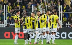 Fenerbahçe 4 - Sivasspor 0... Sarı lacivertliler zirve takibini sürdürdü! Maçı nasıl buldunuz?