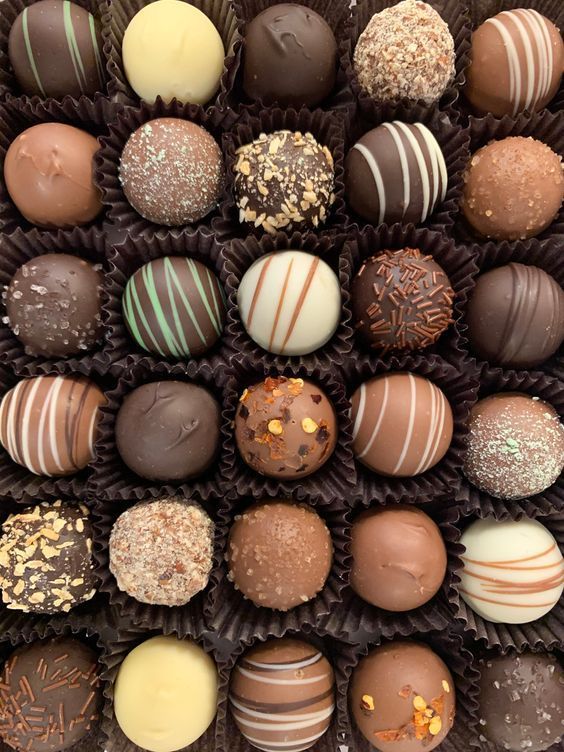 Size hangi çikolatayı ısmarlardım söyliyimmi 🍫🍫?
