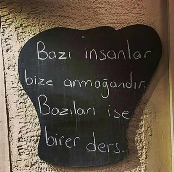 İnsanlar sosyal medya da gerçek karakterini yansıtır mı?