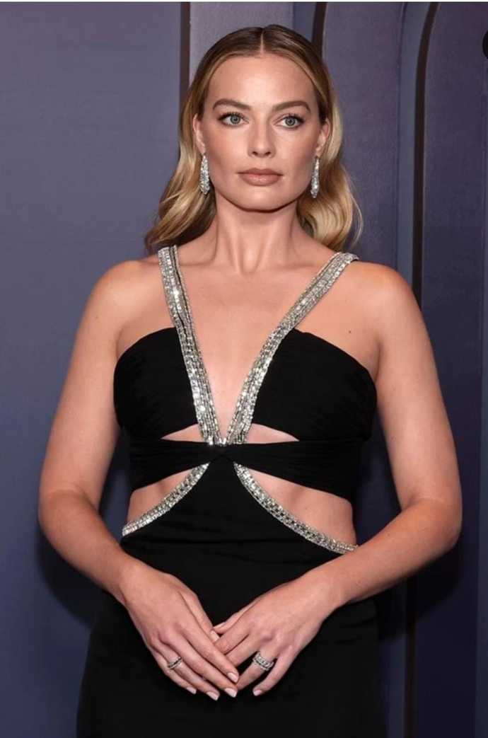 Margot Robbie balık etli mi?