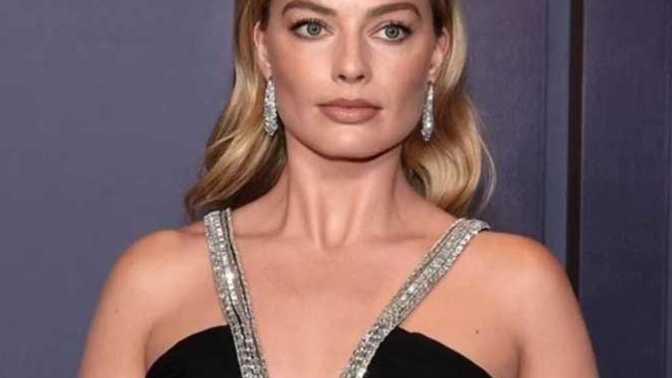 Margot Robbie balık etli mi?