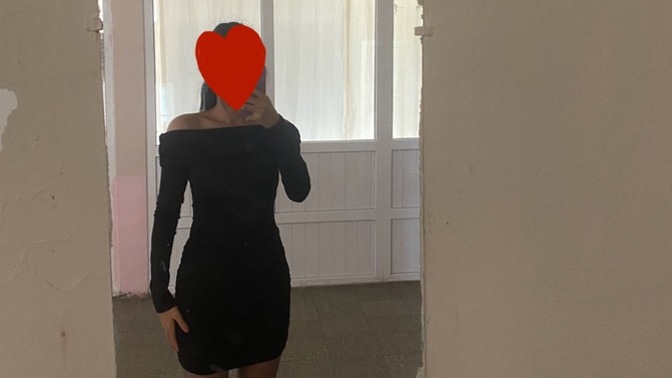 Sizce bu elbisenin altına çizme gider mi?