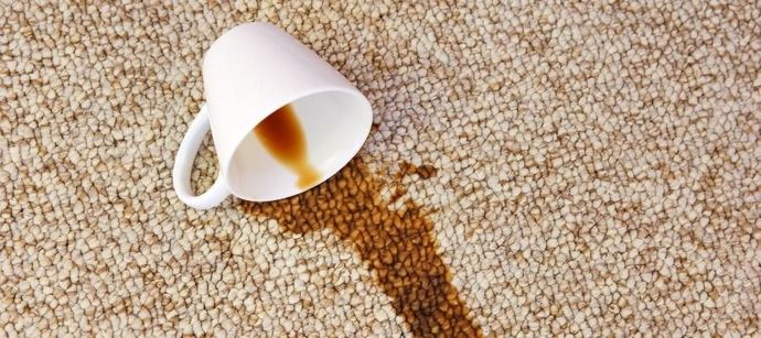 Halıdaki kahve lekesi ne yaptıysam çıkmadı, sizin bildiğiniz bir yöntem var mı?