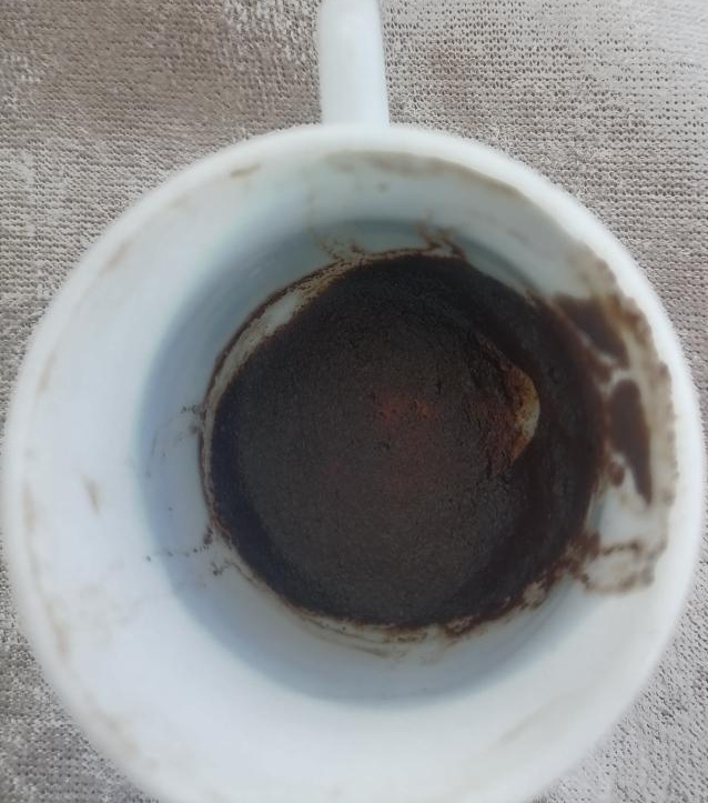 Kahve falı bakmayı bilen neler görüyorsunuz?