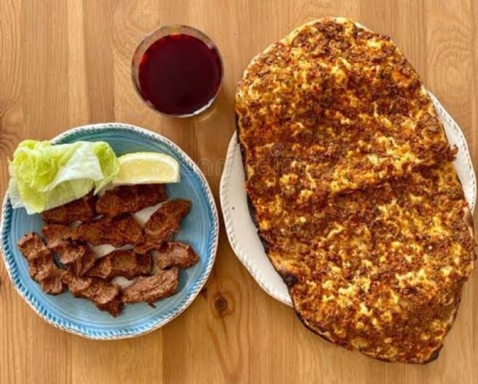 Çiğ köfte mi, lahmacun mu?