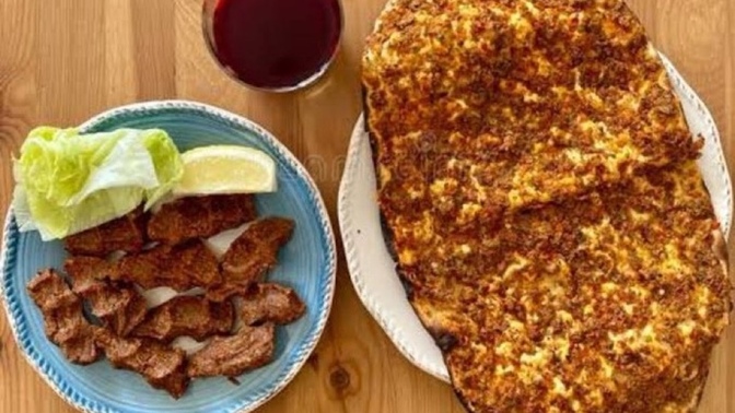 Çiğ köfte mi, lahmacun mu?