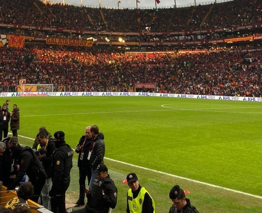 Erkekler, kadınların futbol sevmesini neden itici buluyor?