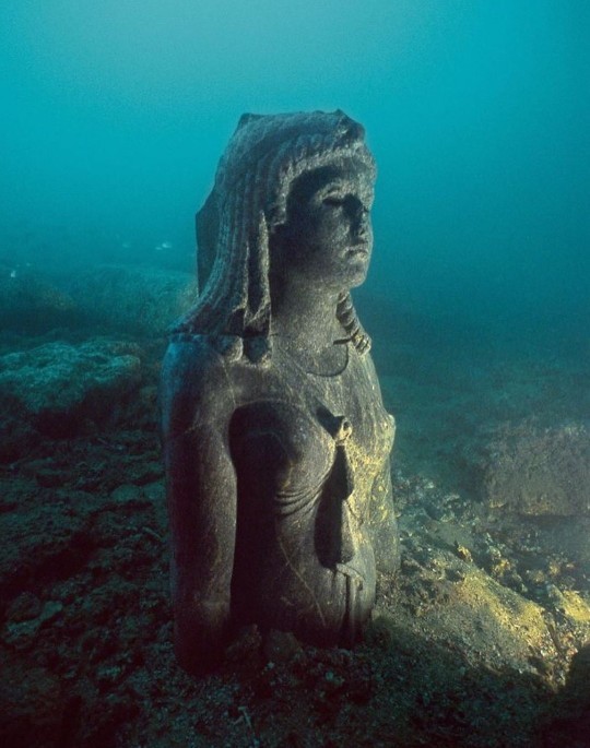 Kleopatra nın mezarını gördünüz mü?