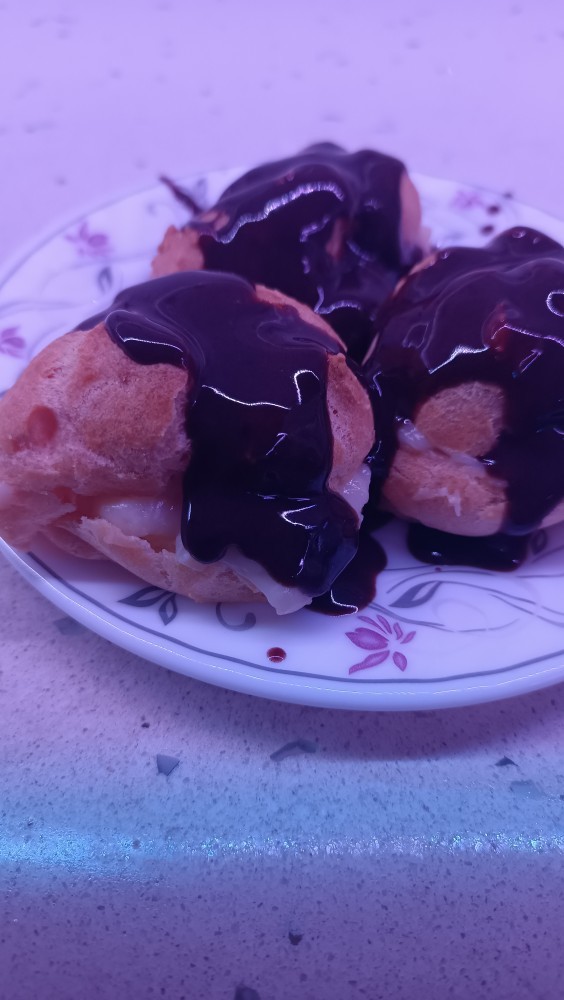 Gece tatli ya da  yemek yermisiniz?