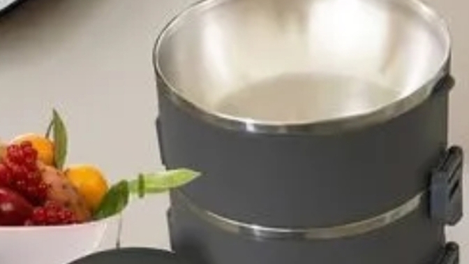 Kızlar öğretmenler günü için erkek hocama hangi yemek termosu alayım?
