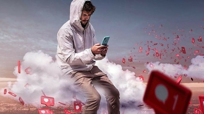 Sevgilin karşı cinsin paylaşımlarına "like" atabilir mi🙄?