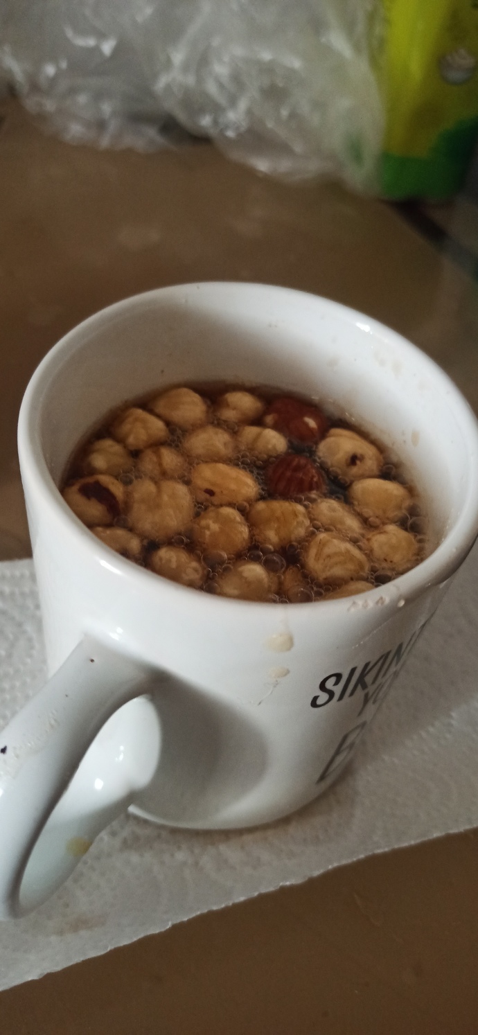 Fındıklı kola mı fındıklı meyve suyu mu?