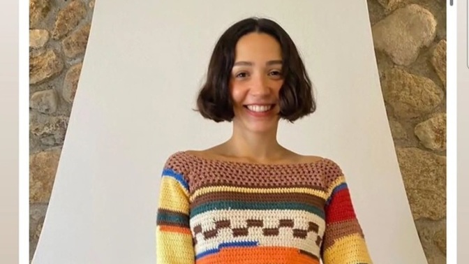 Zeynep Bastık Yaşayan en seksi Türk kadını seçildi, sizce hak etti mi?