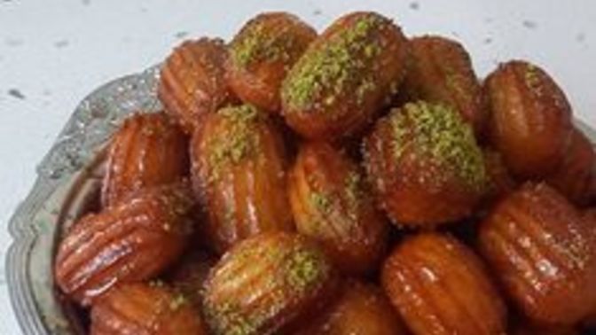 Tulumba tatlısını büyük mü seviyorsunuz küçük mü?