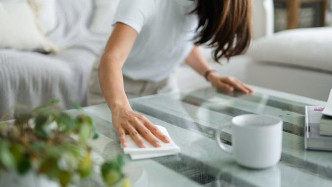 Biriken tozları pratik şekilde temizlemek için ne kullanıyorsunuz?