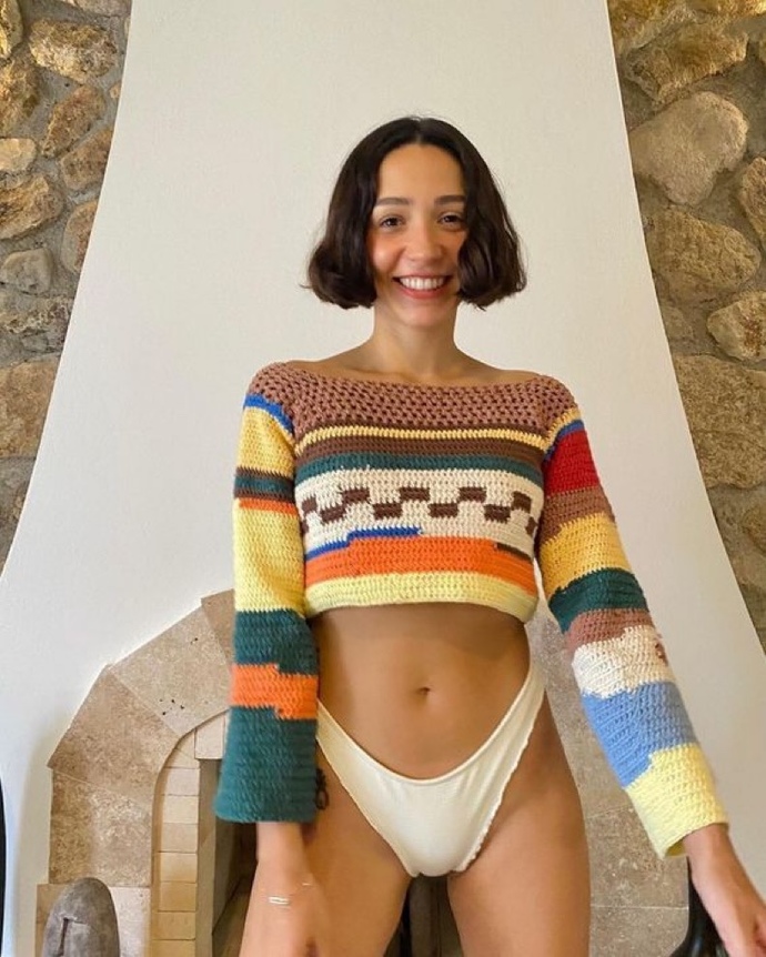 Zeynep Bastık, yaşayan en seksi Türk kadını seçildi. Sizce bunu hak etti mi ne düşünüyorsunuz?