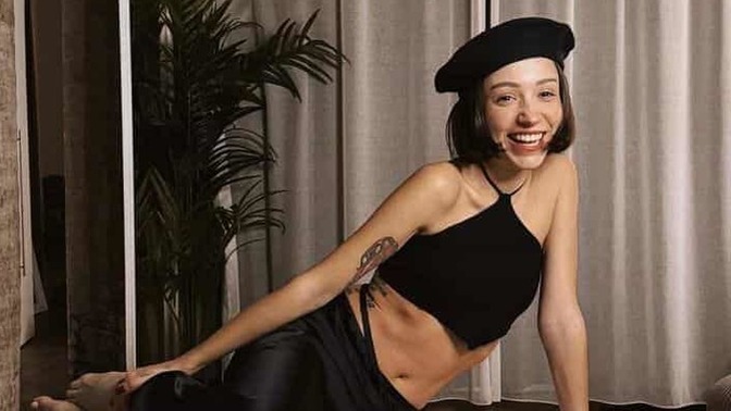 Zeynep Bastık, yapılan ankette ‘en seksi Türk kadını’ seçildi. Sizce öyle mi?