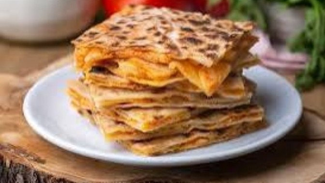 Patatesli gözleme mi seversiniz yoksa peynirli gözleme mi?