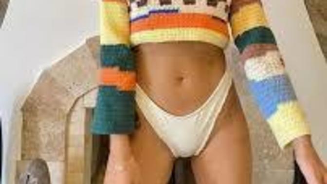 Yaşayan en seksi Türk kadını Zeynep Bastık seçildi sizce Zeynep Bastık seksimi?