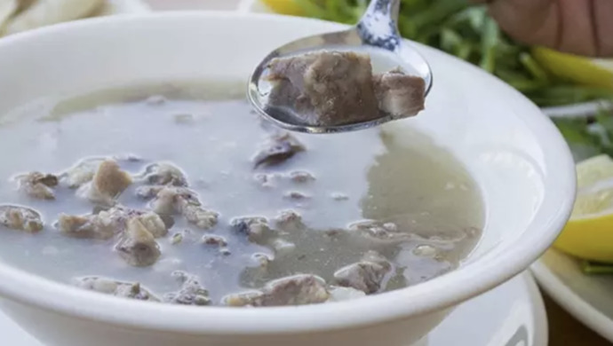 İlk buluşmada kelle paçaya götüren erkek ile ilgili ne düşünürsünüz 🤔?