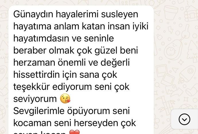Beni bebek gibi seven cocuktan akollüyken tokat atti?