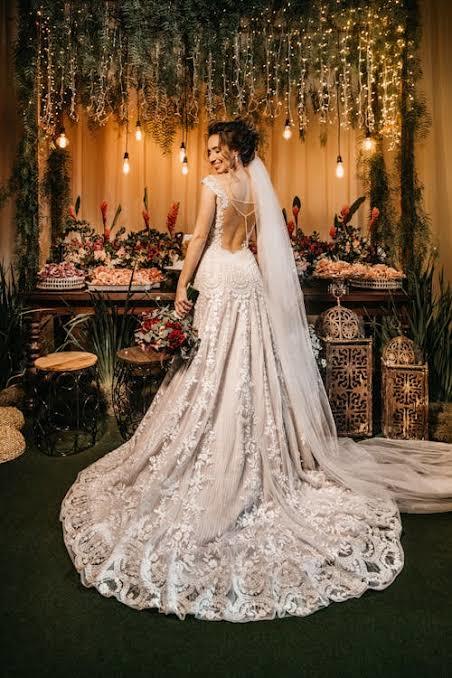 👰