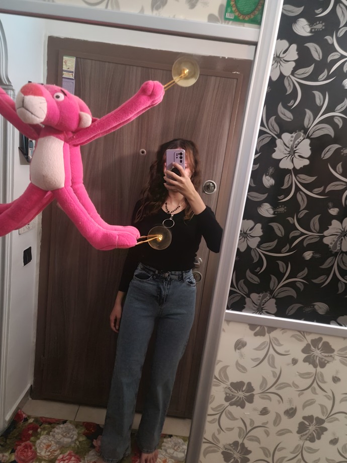 Yeni pantolonlar aldım! Nasıl güzeller mi?