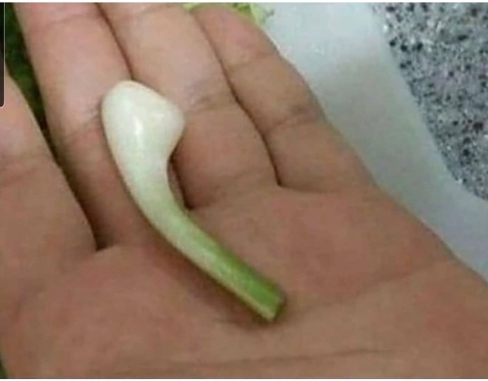 Yeni kulaklık aldım nasıl 🤔🤔rengini pek beğenmedim ama sizde bi bakın istedim 🤭?