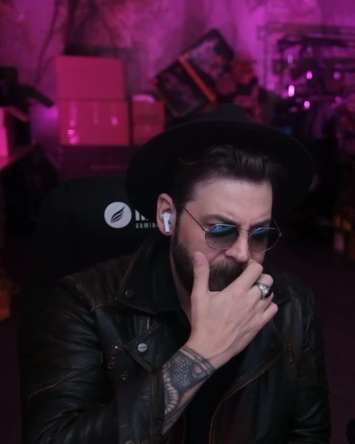 Twitch/kick yayınlarını izliyor musunuz?