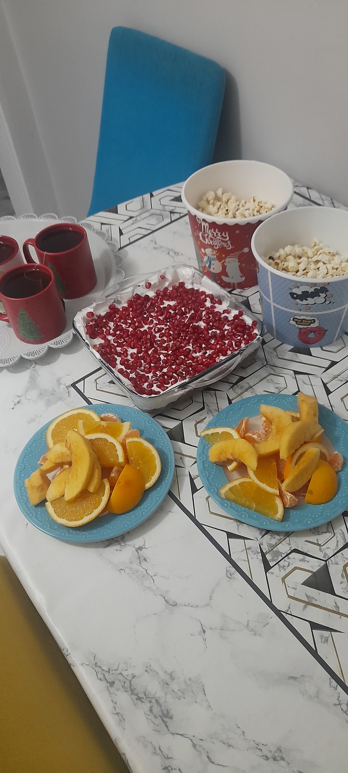 Kızlarla şu ortam kafayı toplar işte✨️❤️‍🩹