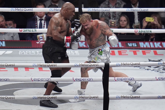 Milyonlarca kişinin izlediği boks maçında kazanan Jake Paul oldu. Mike Tyson’ın kaybettiğine üzüldünüz mü?