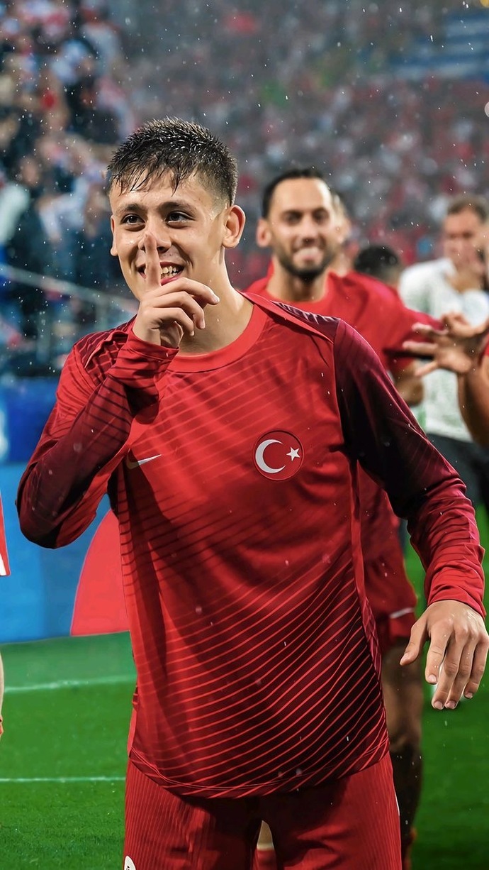 Kimler maçı izliyoorr?