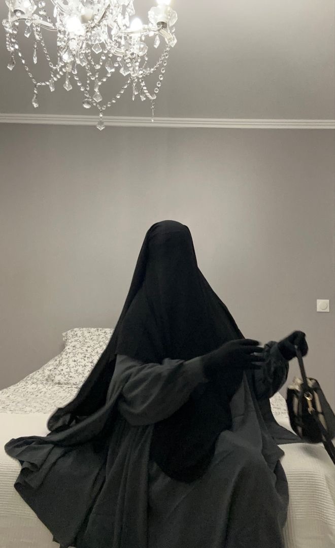 Peçe ve eldiven takan insanların genelinin Selefi/Vahhabi olması hakkında ne düşünüyorsunuz?