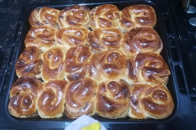 Çikolatalı açmanın yanına çay mı iyi gider, kahve mi?