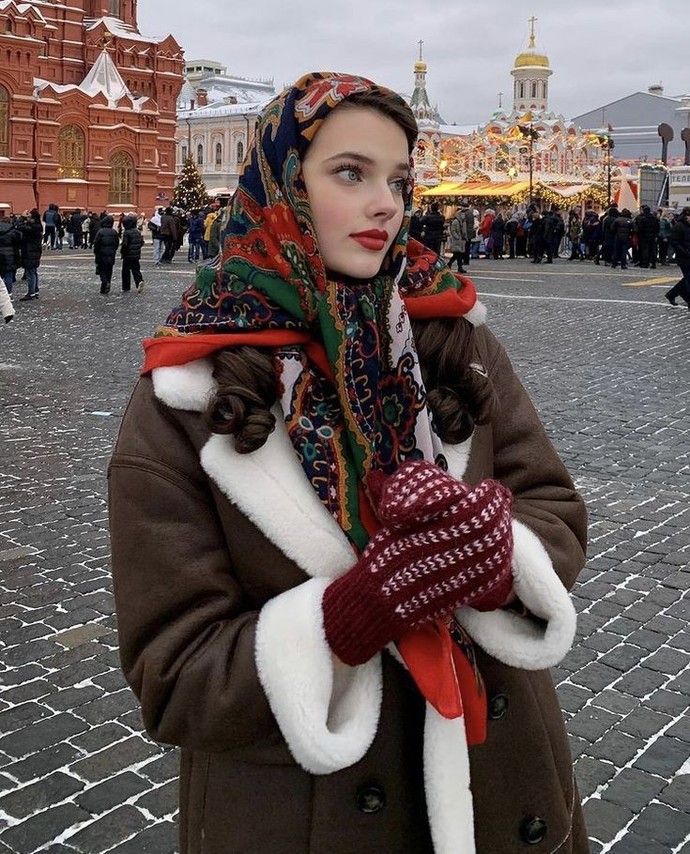 Erkeklerin Türk kadınların hesabini odemekten kaçınıp Rus kadinlara para yedirmeleri hakkında ne düşünüyorsunuz?
