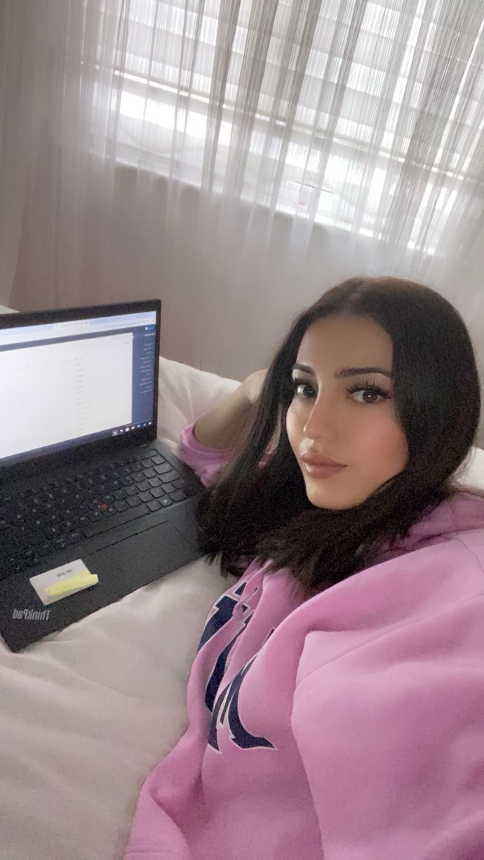 İş hayatınız nasıl gidiyor ve memnun musunuz?