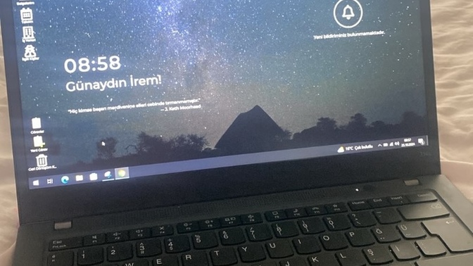 İş hayatınız nasıl gidiyor ve memnun musunuz?