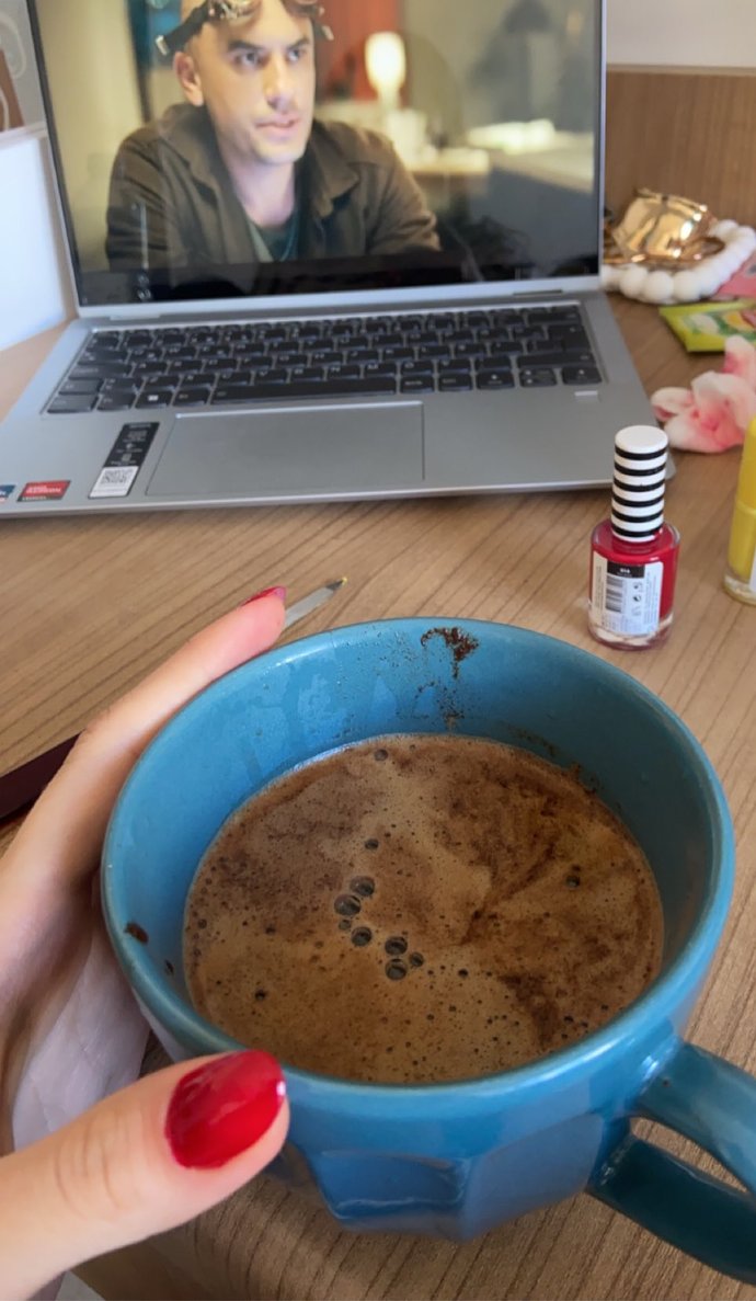 Kahve iyi ki icat edilmiş, tüm ekibi tebrik ederim! Tebrik ediyorum tüm ekibi dediğiniz neler var?