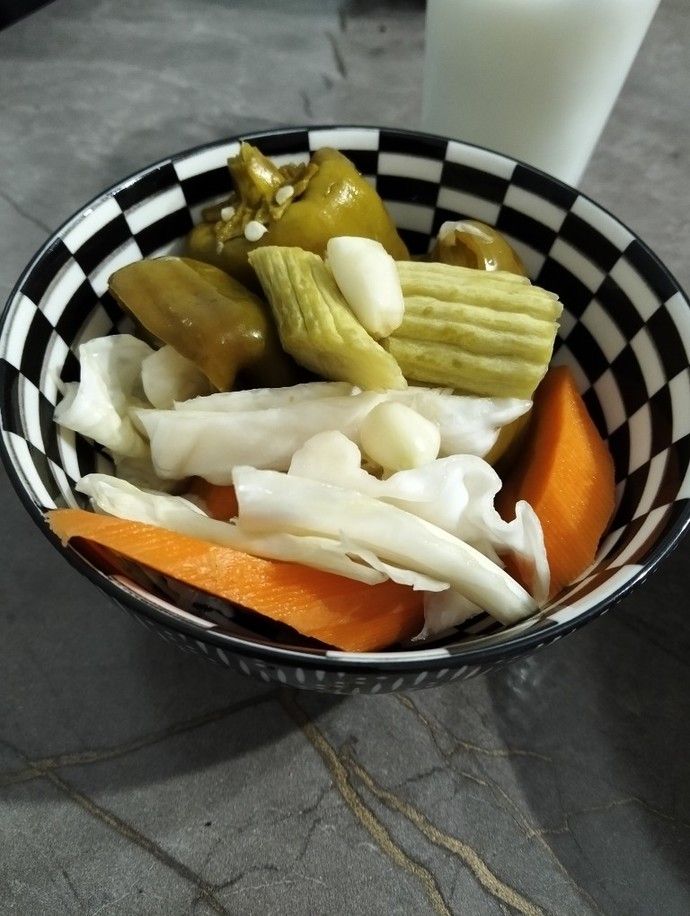 Turşu limon ile mi kurulur sirke ile mi?