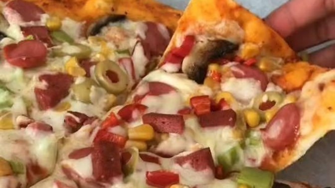 Pizza severmisiniz?, neli seversiniz karisik, sucuklu, kasarli?
