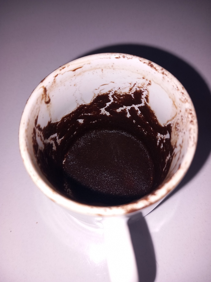 Kahve falima bakabilecek hisli biri var mi?