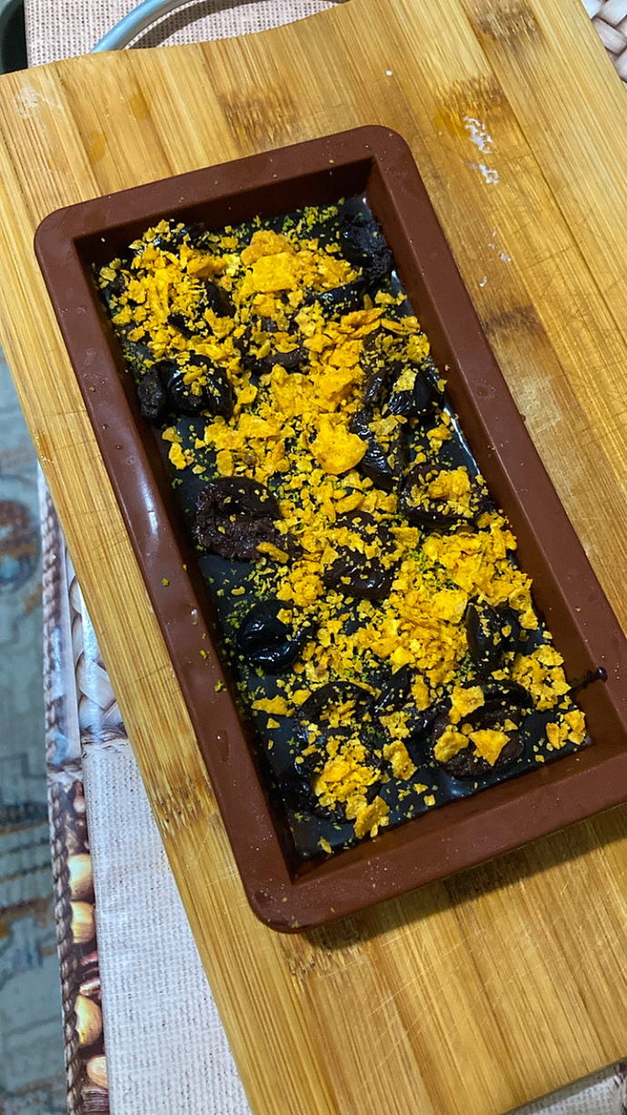 Zeytinli doritoslu Dubai Çikolatası yapmayı deniyorum sizce tadı nasıl olacak 🤔?