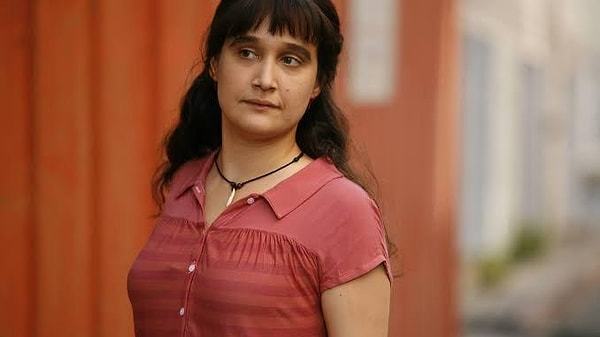 Çirkin olan birine çirkinsin demek dürüstlük mü, kabalık mı?