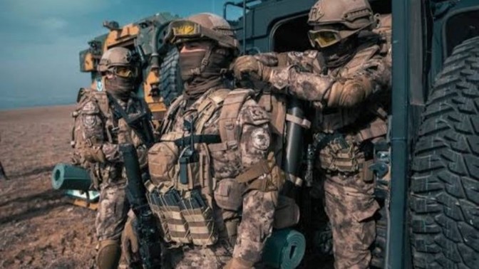 Polis veya asker olmak isteyen var mı?