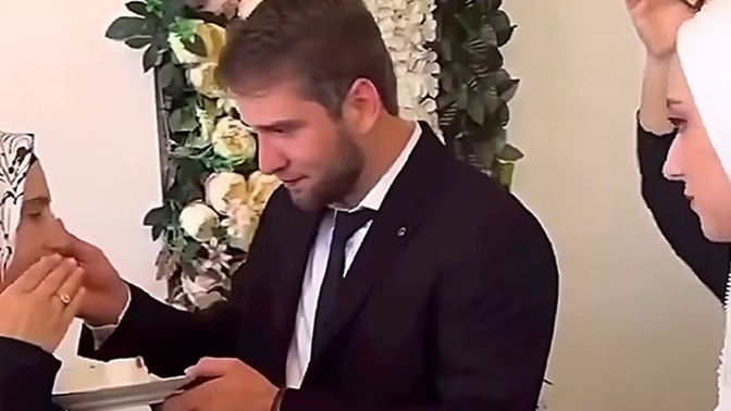 İlk pastayı annesine yediren erkekten olur mu?