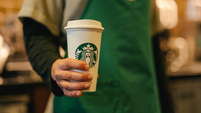 Her gün Starbucks'tan kahve içen birisi zengin midir?